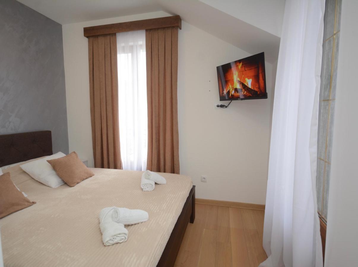 Crown House Aparthotel Vrnjačka Banja Exterior foto