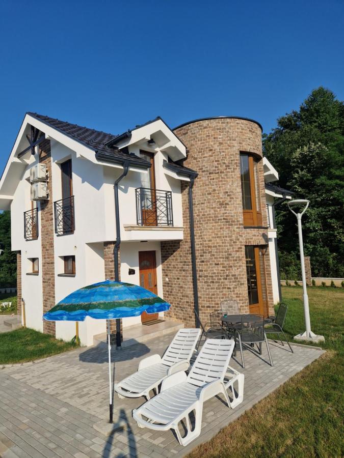 Crown House Aparthotel Vrnjačka Banja Exterior foto