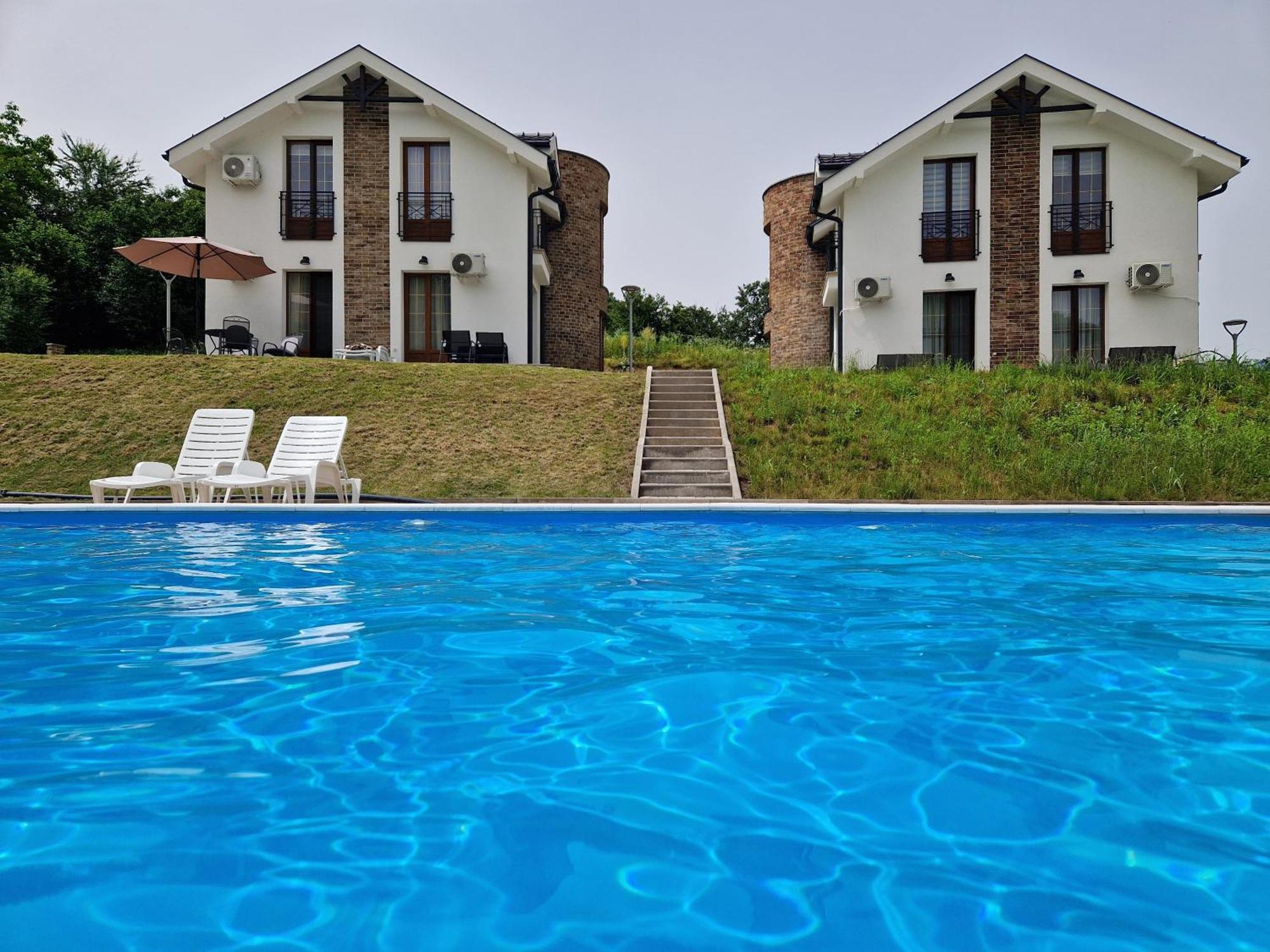Crown House Aparthotel Vrnjačka Banja Exterior foto